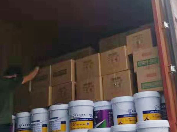 非固化橡膠瀝青防水涂料、搭接膠帶發貨
